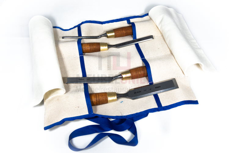 Cranked neck chisel set of gebogen beitels in gereedschapsrol